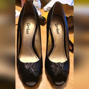 NWOT Limelight 9 Black Satin high heels